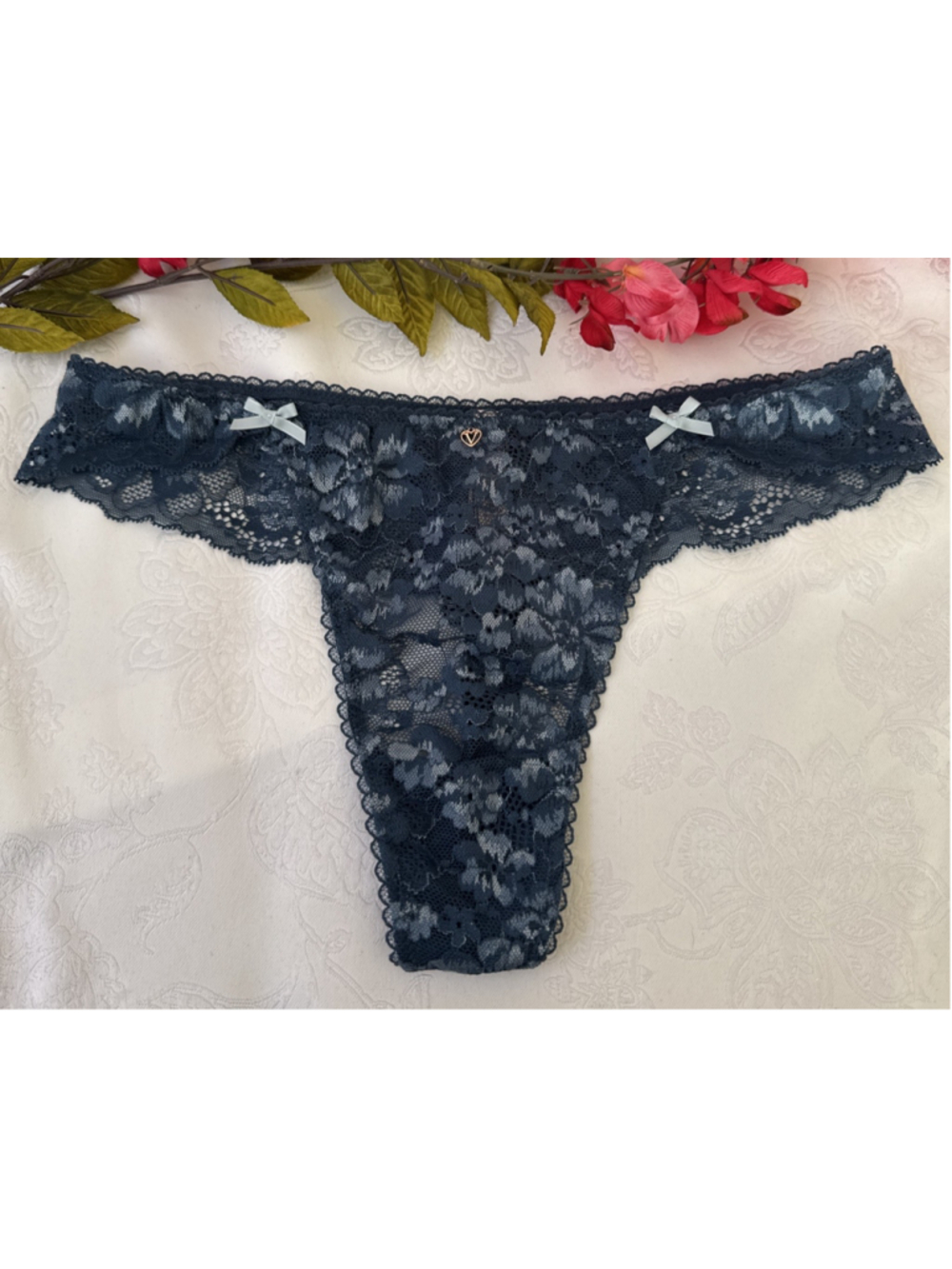 VICTORIA'S SECRET XL BLUE CHARM FLORAL LACE WIDE SIDE STRING THONG PANTIES NWT